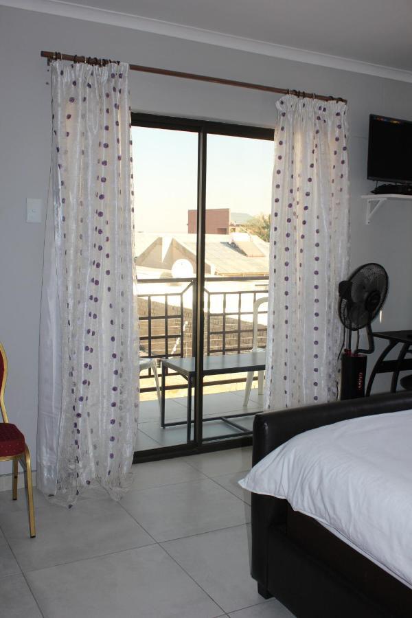 Coco Palm Bed & Breakfast Windhoek Exterior foto
