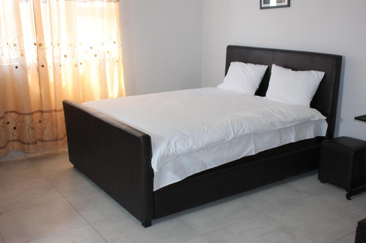Coco Palm Bed & Breakfast Windhoek Exterior foto