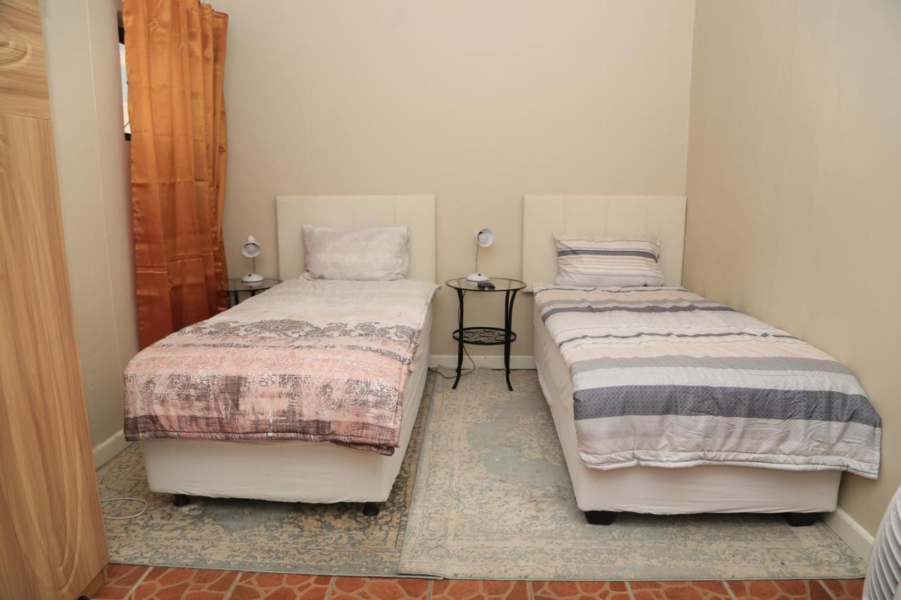 Coco Palm Bed & Breakfast Windhoek Exterior foto